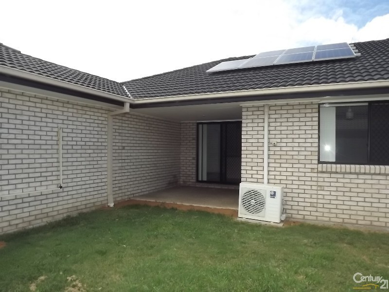 8 Sea Eagle Drive, Lowood QLD 4311