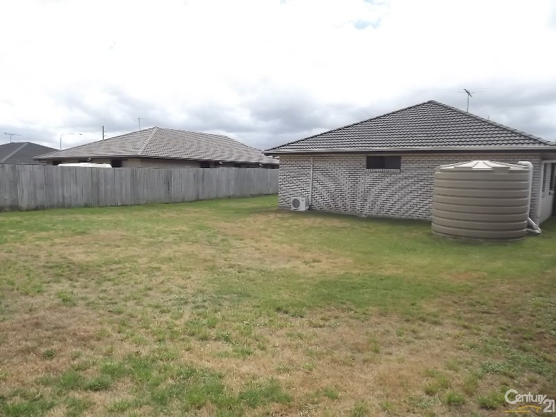 8 Sea Eagle Drive, Lowood QLD 4311