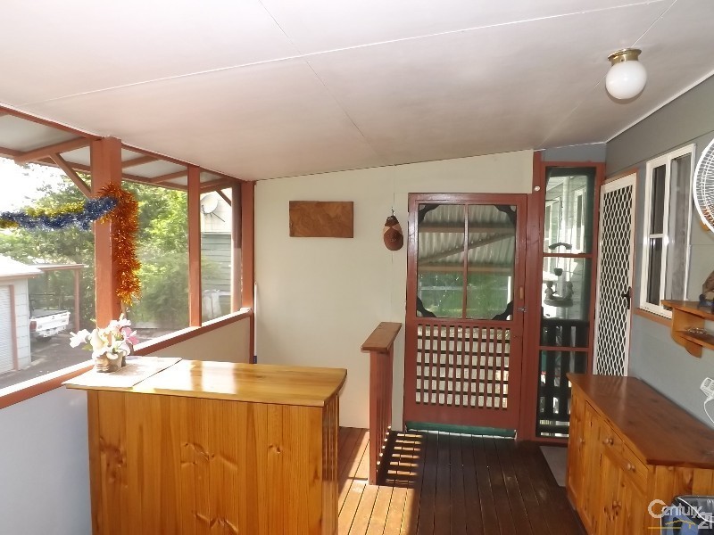 22 Mack Street, Esk QLD 4312