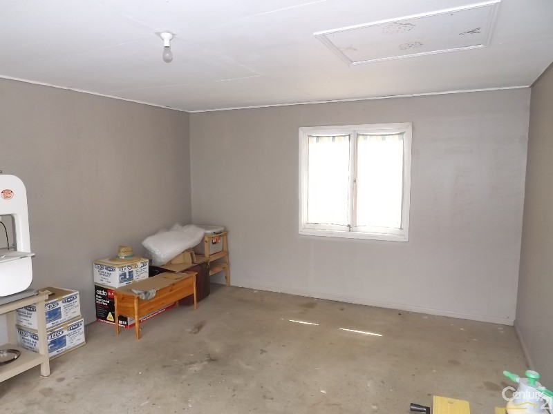 22 Mack Street, Esk QLD 4312