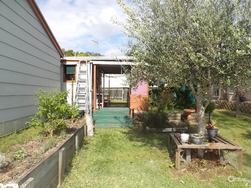22 Mack Street, Esk QLD 4312
