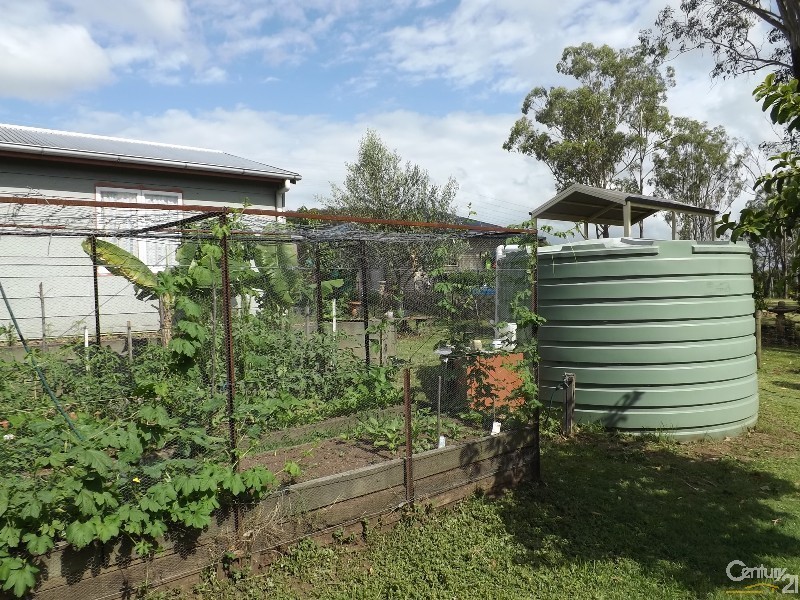 22 Mack Street, Esk QLD 4312