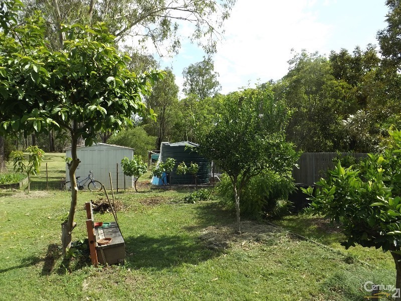 22 Mack Street, Esk QLD 4312