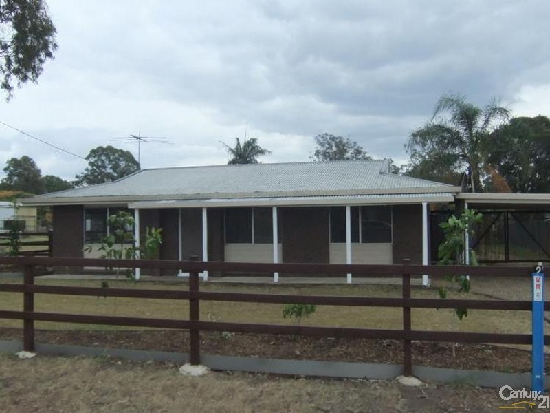 20 Macaulay Street, Fernvale QLD 4306