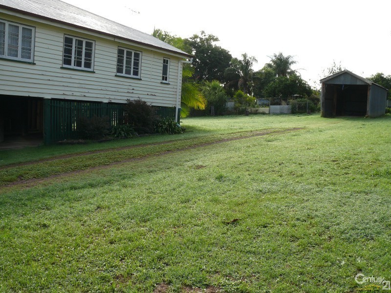 18  Park Street, Lowood QLD 4311