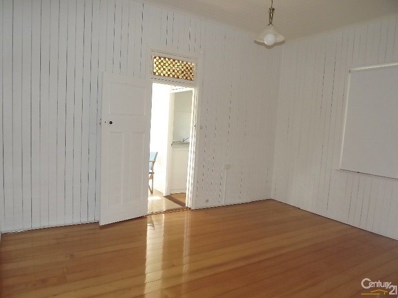 3 Wivenhoe – Somerset Road, Wivenhoe Pocket QLD 4306