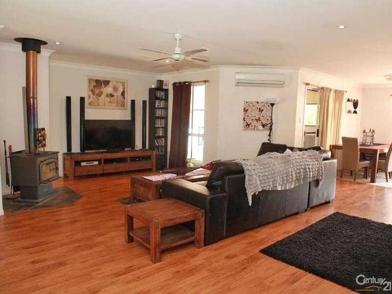 15 Pats Rd, Plainland QLD 4341