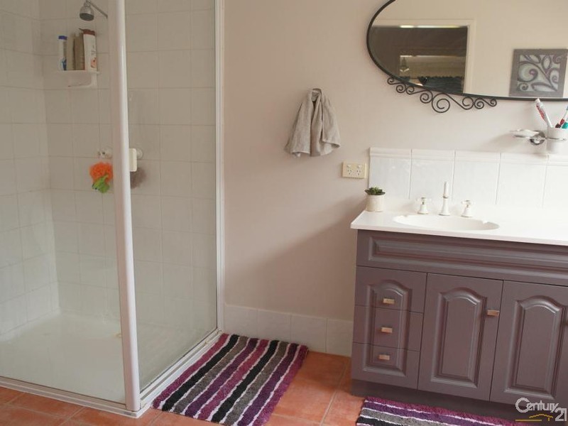 15 Pats Rd, Plainland QLD 4341