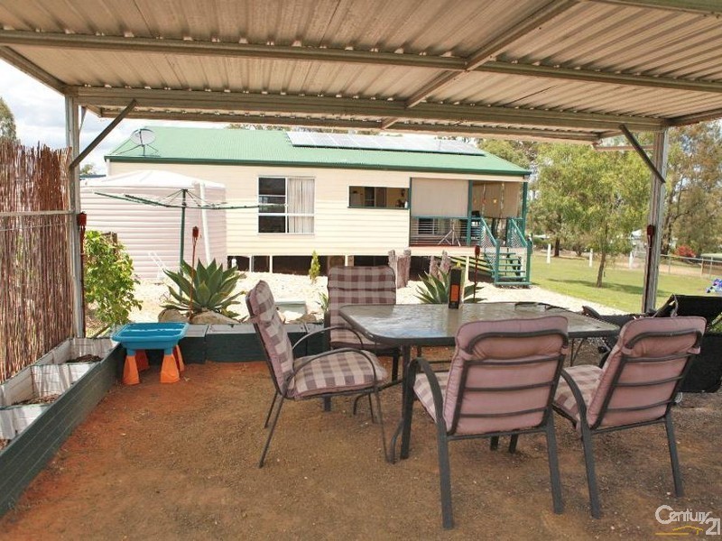 15 Pats Rd, Plainland QLD 4341