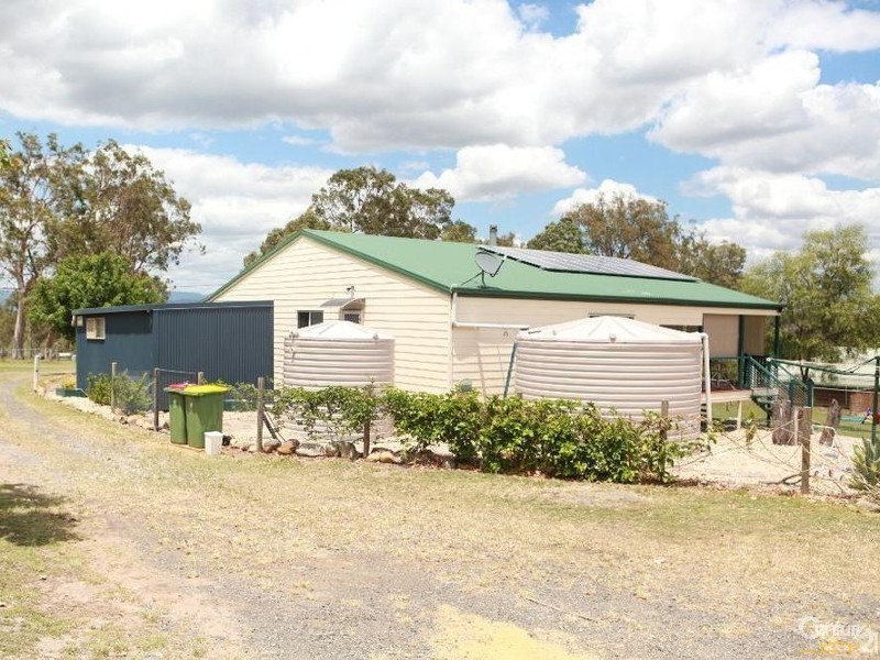 15 Pats Rd, Plainland QLD 4341