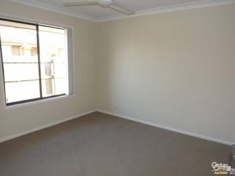 38 Bray Street, Lowood QLD 4311