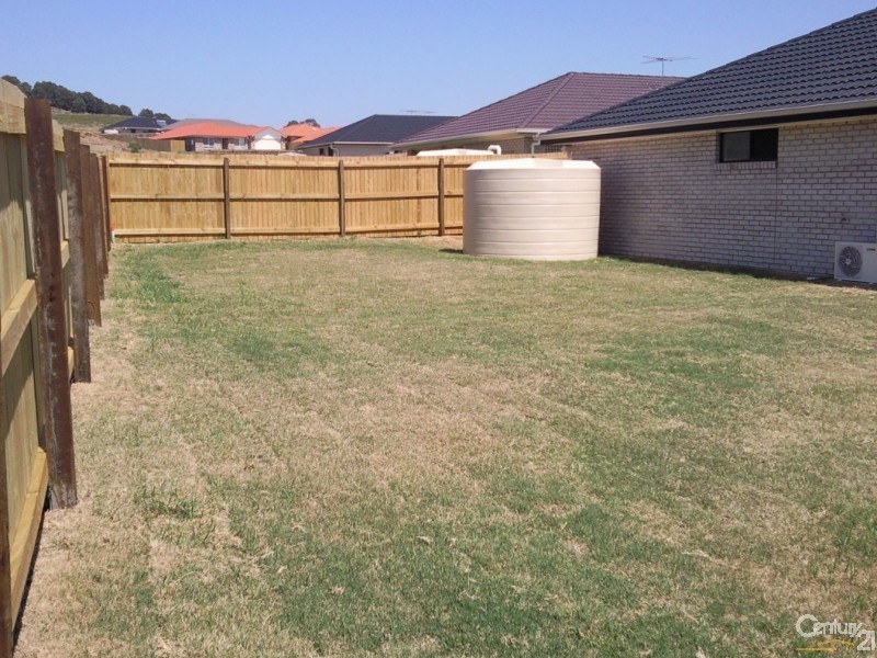 17 Sea Eagle Drive, Lowood QLD 4311