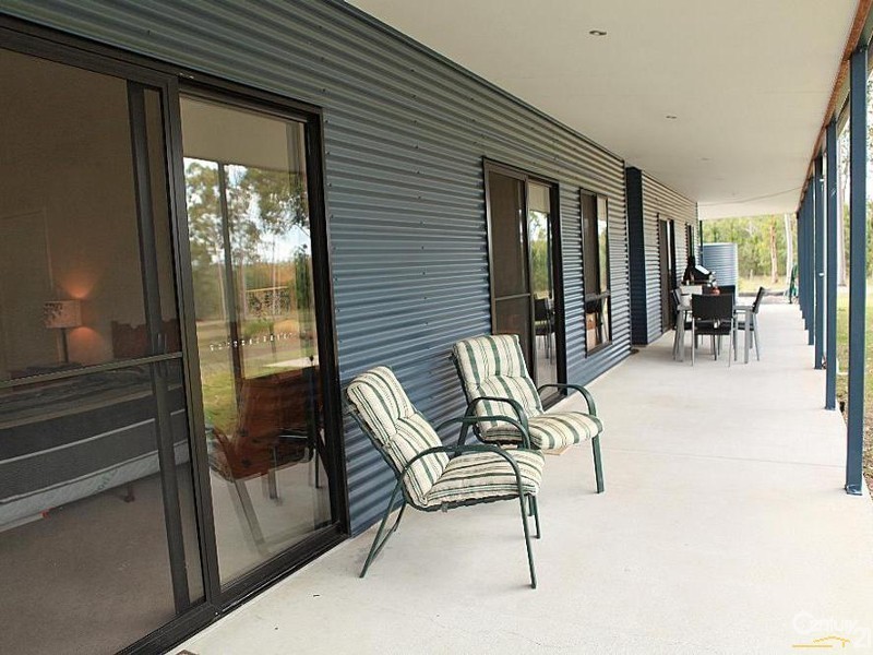 314 Edinburgh Drive, Mount Hallen QLD 4312