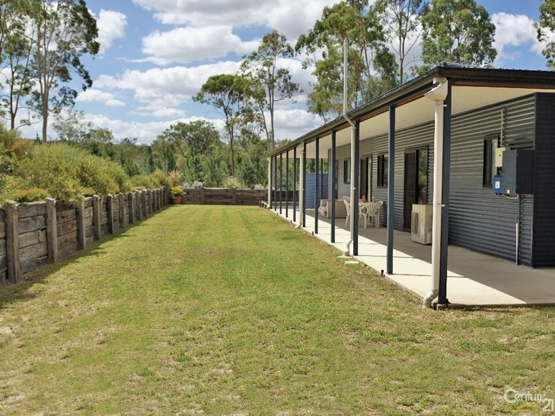 314 Edinburgh Drive, Mount Hallen QLD 4312