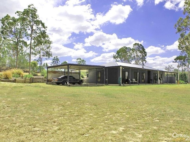 314 Edinburgh Drive, Mount Hallen QLD 4312