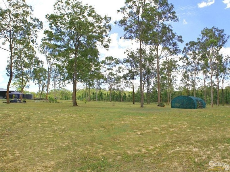 314 Edinburgh Drive, Mount Hallen QLD 4312