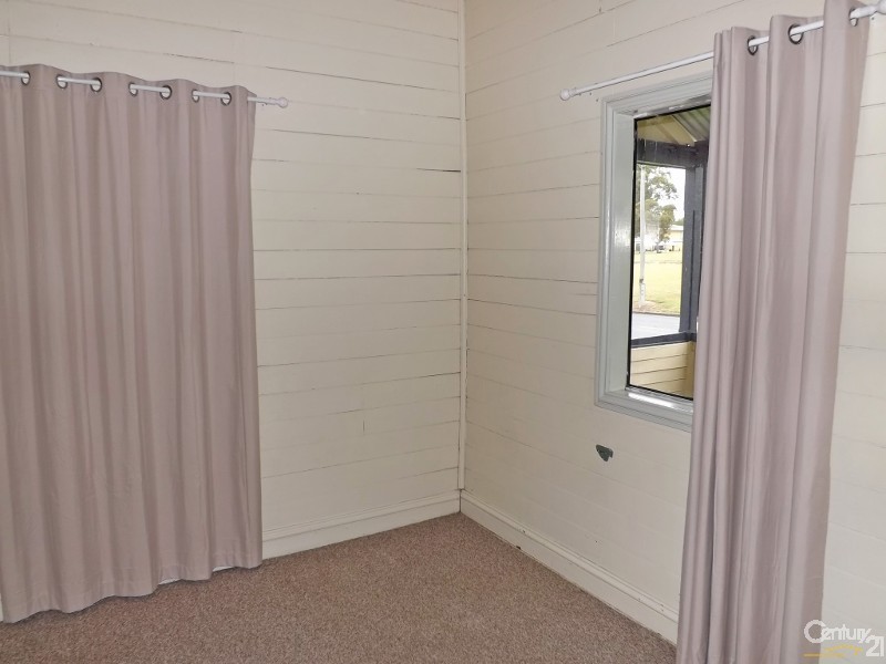 70 Railway St, Lowood QLD 4311