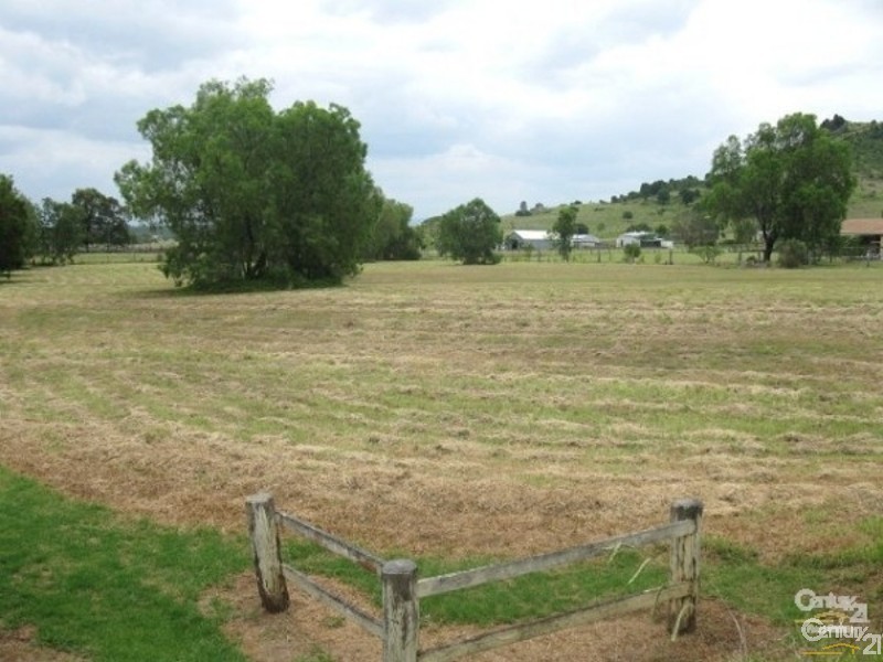 12 Bushman St, Plainland QLD 4341