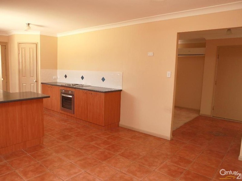 101 Australia II Drive, Kensington Grove QLD 4341