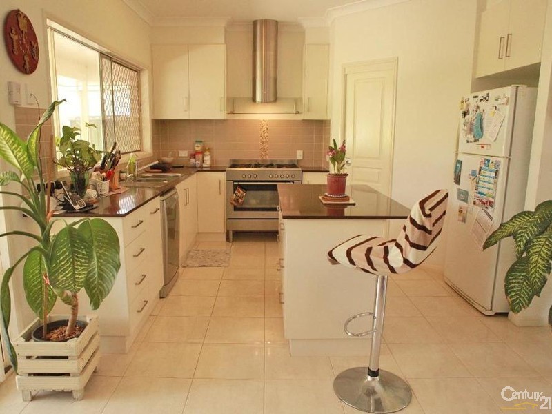 52 Elkhorn St, Fernvale QLD 4306