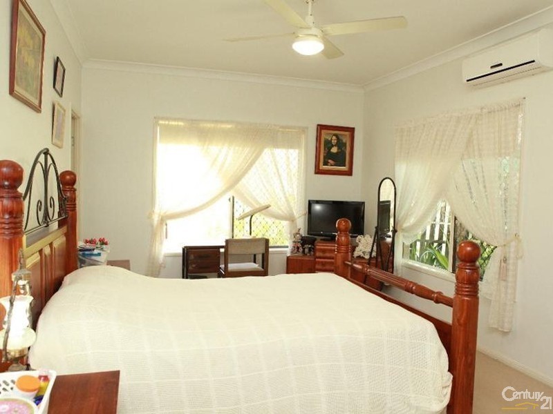 52 Elkhorn St, Fernvale QLD 4306