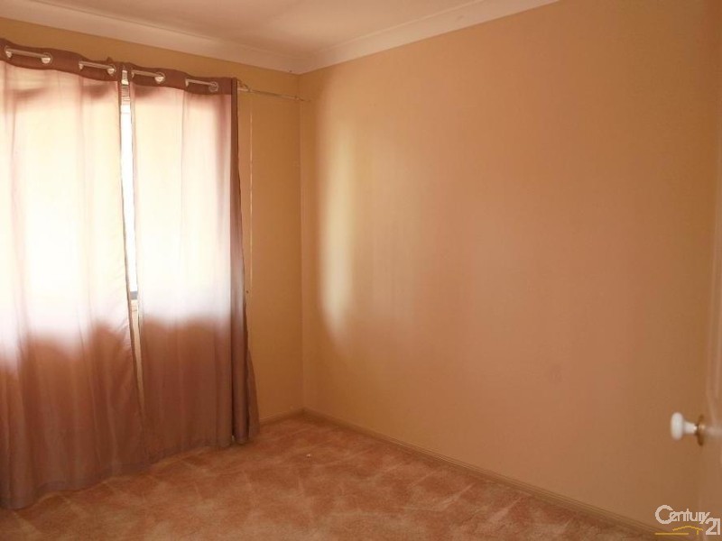 101 Australia II Drive, Kensington Grove QLD 4341