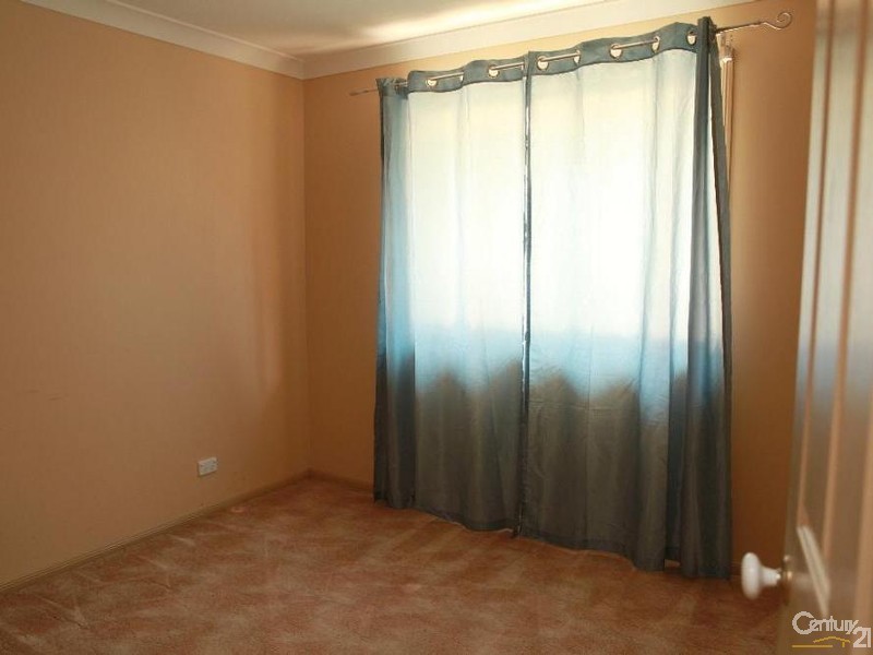 101 Australia II Drive, Kensington Grove QLD 4341