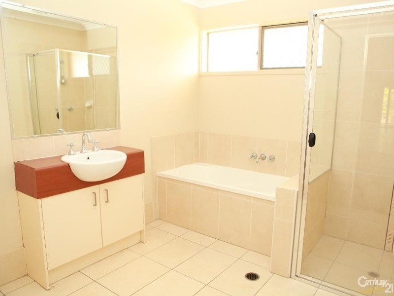 22 Bolingbroke St, Fernvale QLD 4306