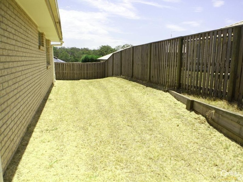 22 Bolingbroke St, Fernvale QLD 4306