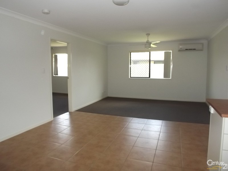 8 Sea Eagle Drive, Lowood QLD 4311