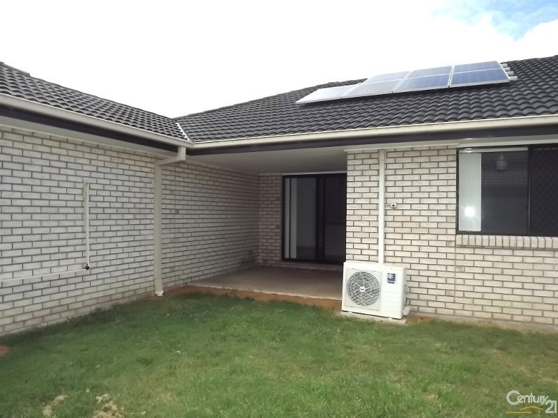 8 Sea Eagle Drive, Lowood QLD 4311