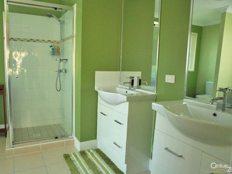 4 Cockatoo Drive, Adare QLD 4343