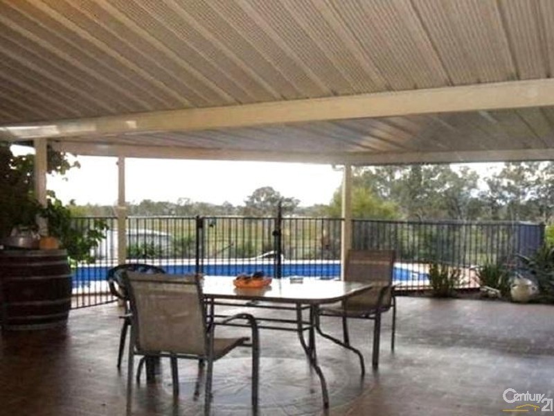 37 Walnut Drive, Brightview QLD 4311