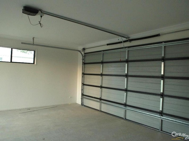 68 Carmichael Dr, Adare QLD 4343