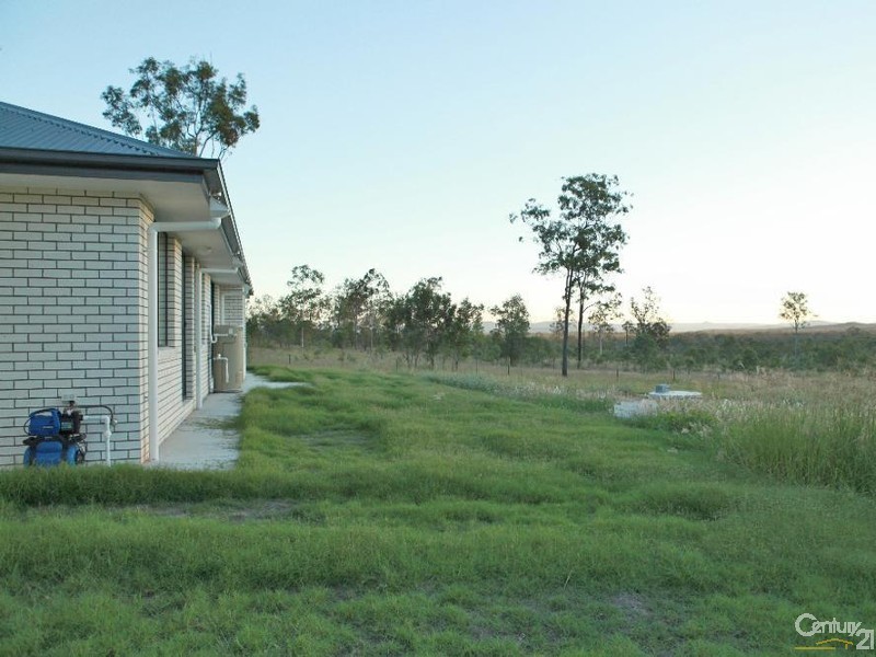 68 Carmichael Dr, Adare QLD 4343