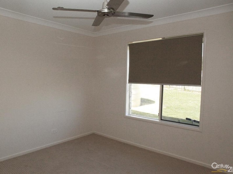 6 Overton Place, Fernvale QLD 4306