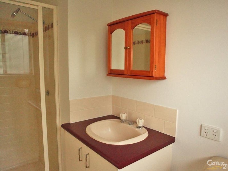 26 Clive St, Fernvale QLD 4306