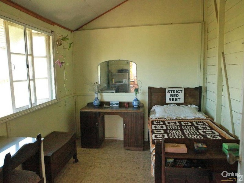 3 Short St, Lowood QLD 4311