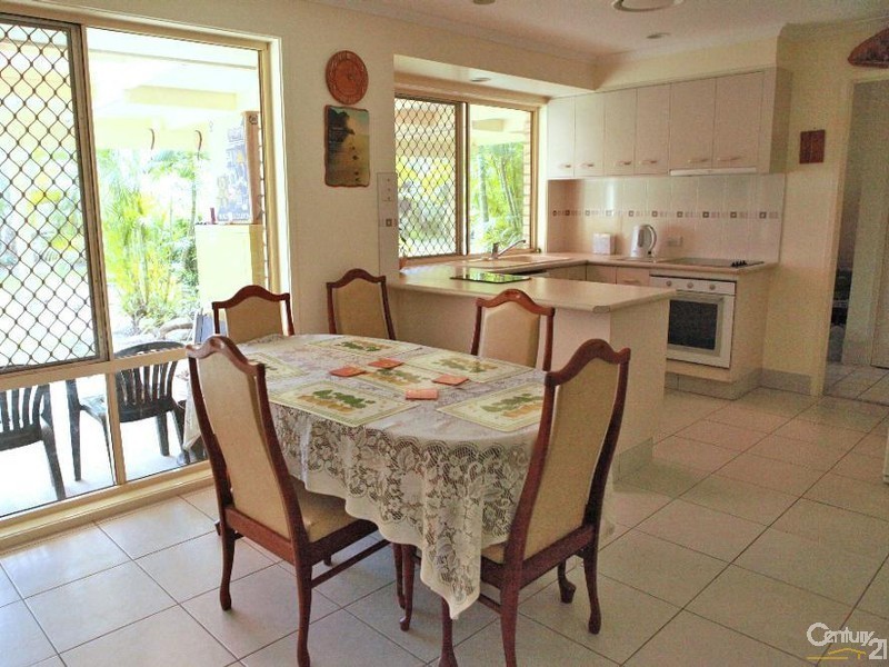 17 Schmidt Rd, Fernvale QLD 4306