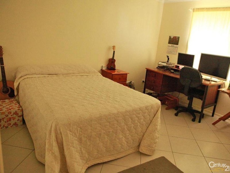 17 Schmidt Rd, Fernvale QLD 4306