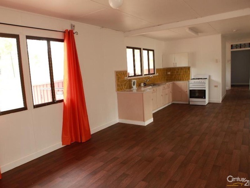 21 MacDonald Rd, Wivenhoe Pocket QLD 4306