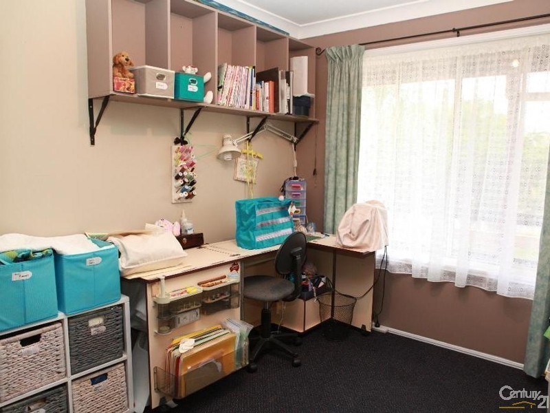 13 Pelican Dr, Laidley Heights QLD 4341