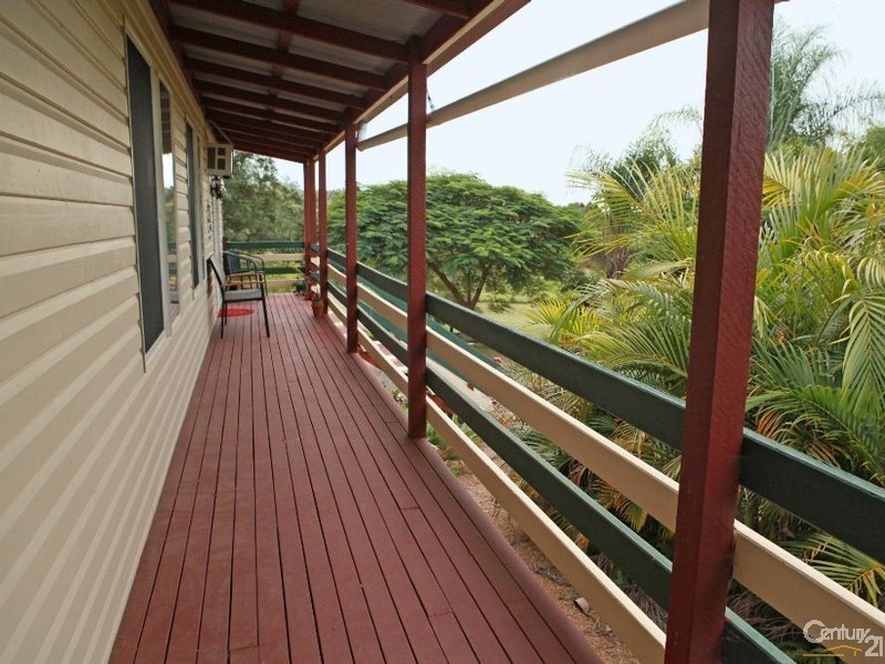 13 Pelican Dr, Laidley Heights QLD 4341