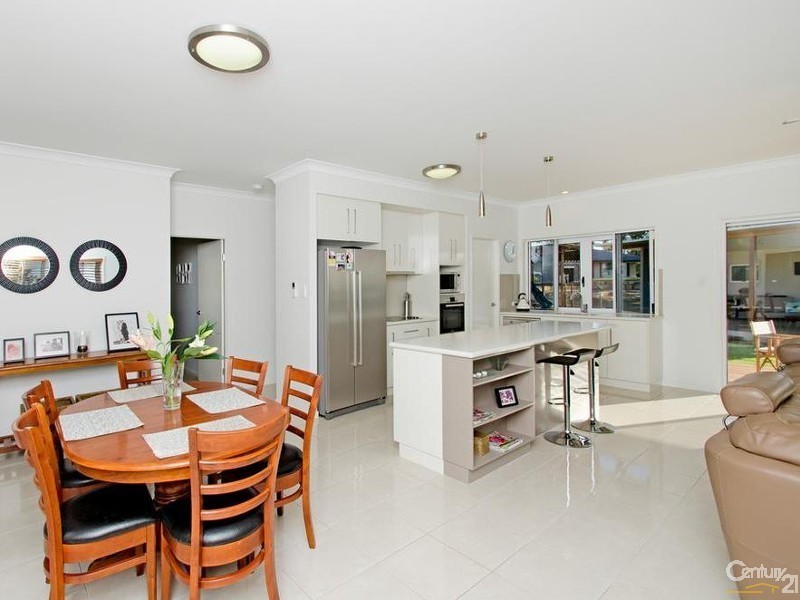 25 Robyn Tce, Fernvale QLD 4306