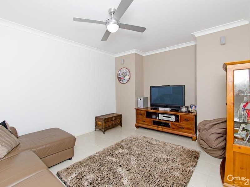 25 Robyn Tce, Fernvale QLD 4306