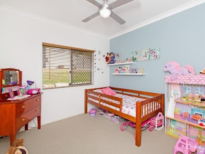 25 Robyn Tce, Fernvale QLD 4306