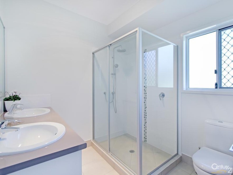 25 Robyn Tce, Fernvale QLD 4306