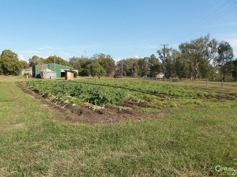 82 Patrick Estate Rd, Lowood QLD 4311