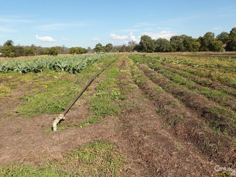 82 Patrick Estate Rd, Lowood QLD 4311