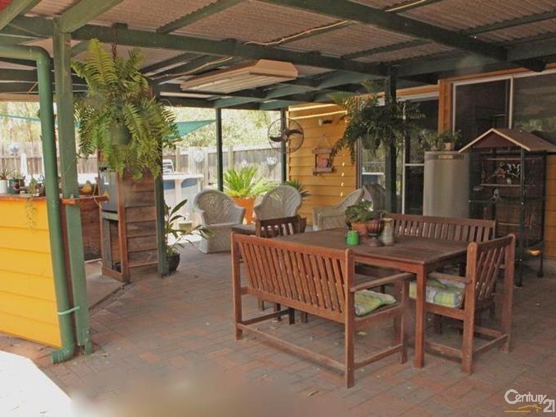 22 Oak St, Brightview QLD 4311